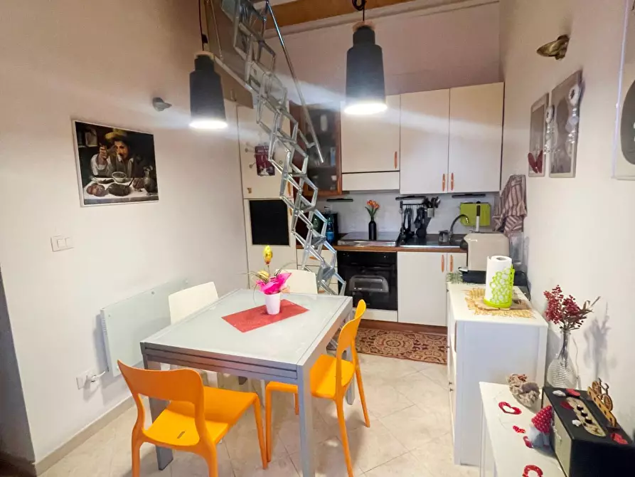 Immagine 2 di Appartamento in vendita  a Vicopisano