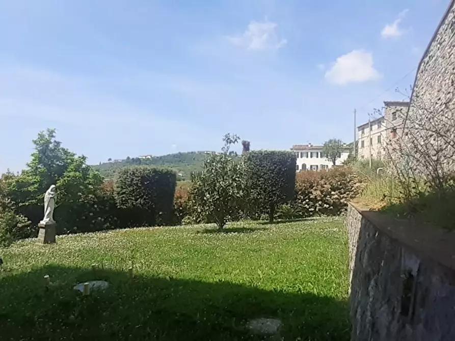 Immagine 21 di Rustico / casale in vendita  a Capannori