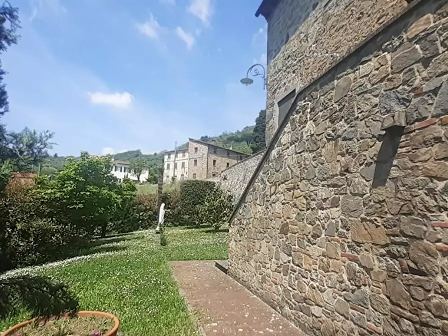 Immagine 18 di Rustico / casale in vendita  a Capannori