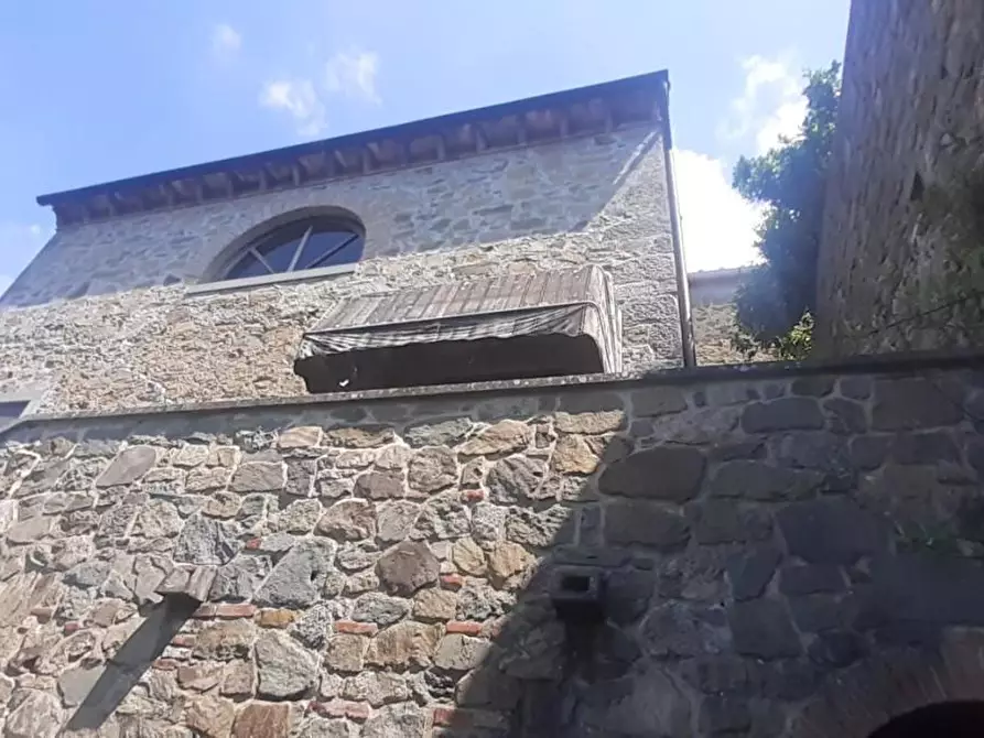 Immagine 22 di Rustico / casale in vendita  a Capannori