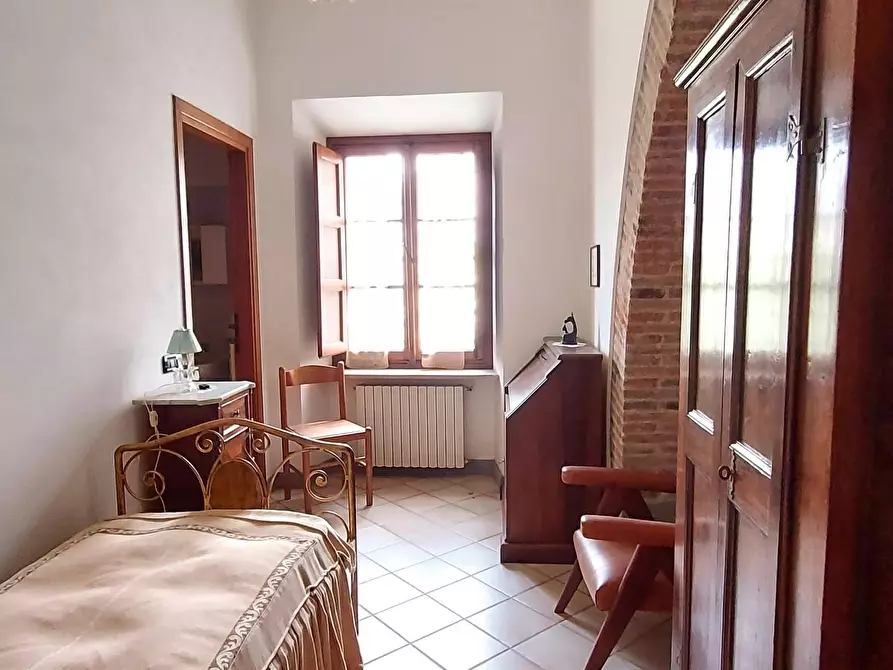 Immagine 24 di Rustico / casale in vendita  a Capannori