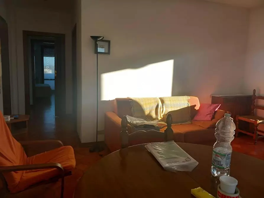 Immagine 12 di Appartamento in vendita  a Pisa