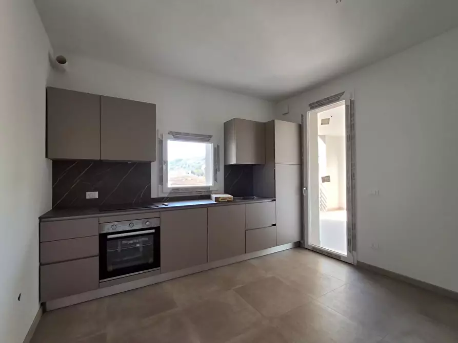 Immagine 3 di Appartamento in affitto  a Capraia E Limite