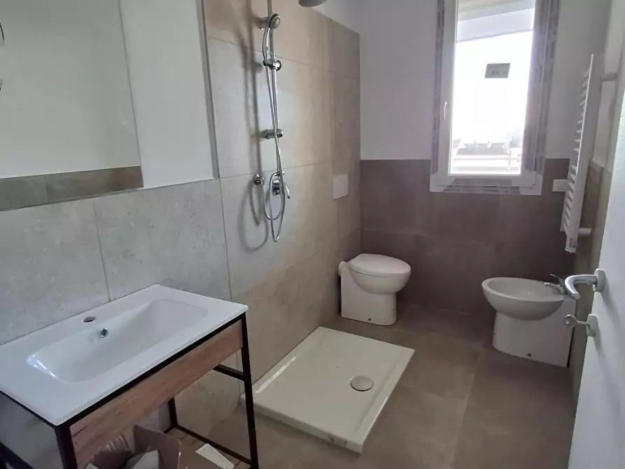 Immagine 5 di Appartamento in affitto  a Capraia E Limite