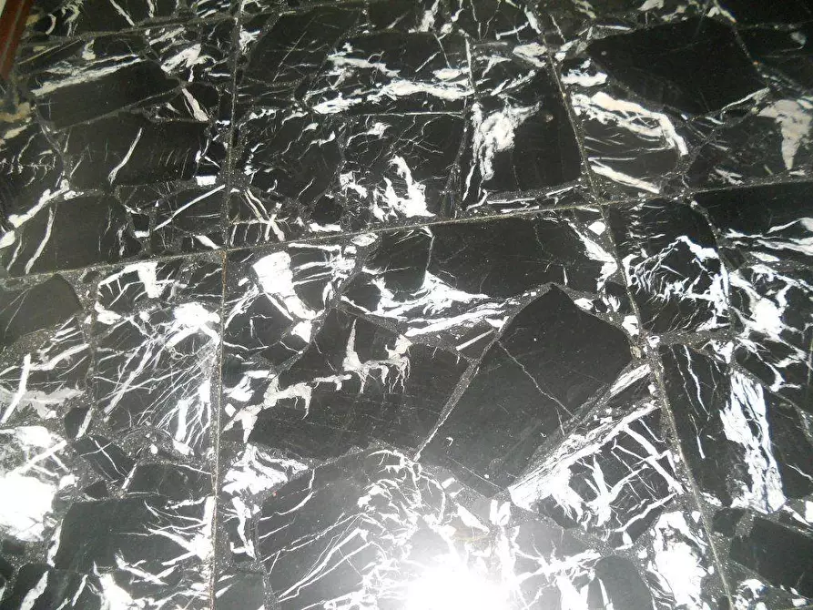 Immagine 31 di Villa in vendita  a Castelnuovo Magra