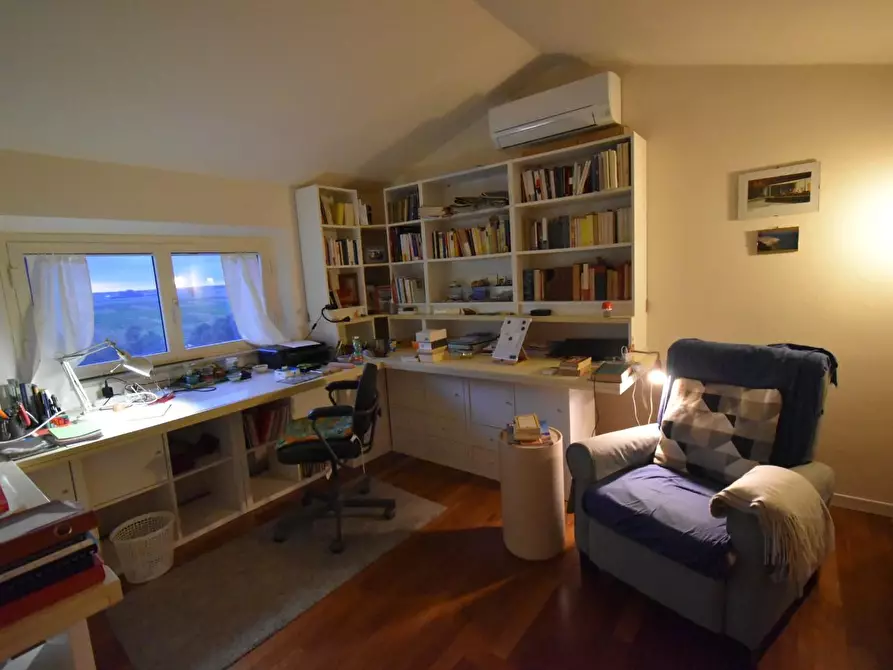 Immagine 28 di Terratetto in vendita  a Vecchiano