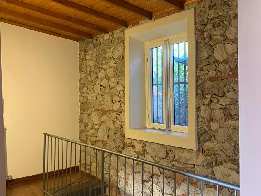 Immagine 19 di Terratetto in vendita  a Vecchiano