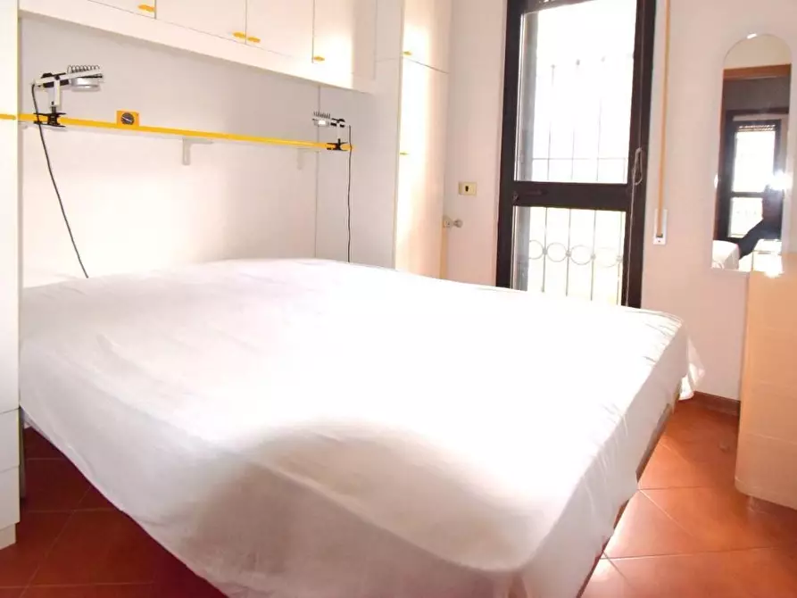 Immagine 3 di Appartamento in vendita  a Viareggio