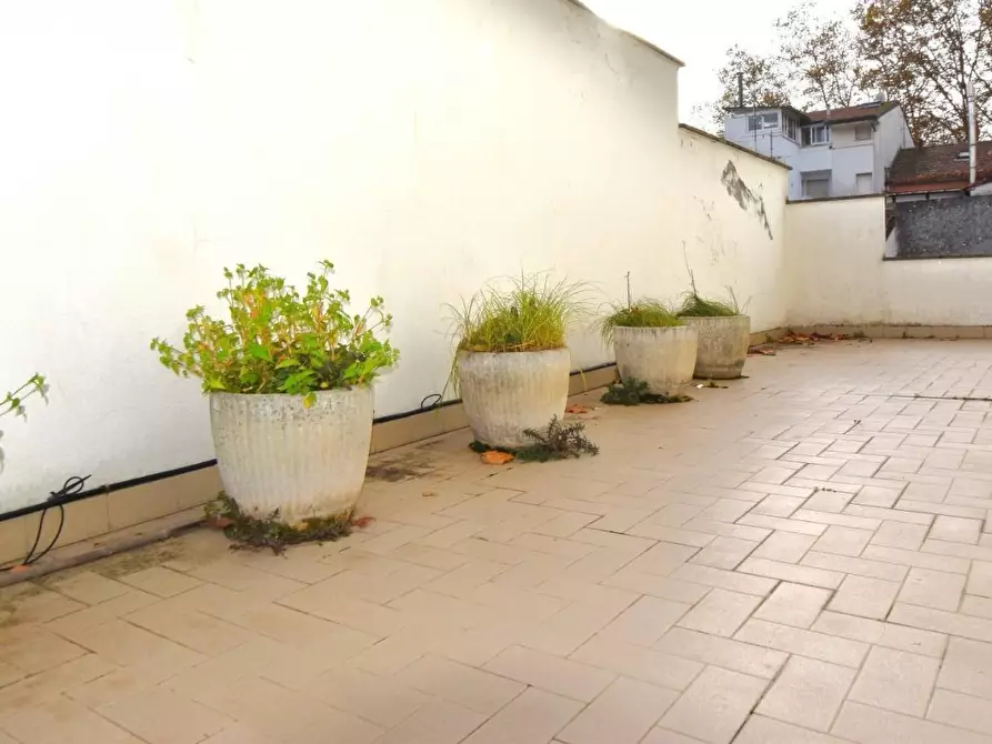 Immagine 8 di Appartamento in vendita  a Viareggio