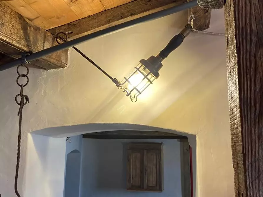 Immagine 27 di Appartamento in vendita  a Fivizzano