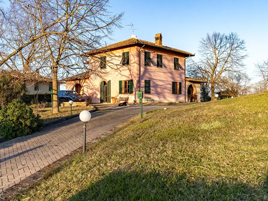 Immagine 2 di Villa in vendita  a San Miniato