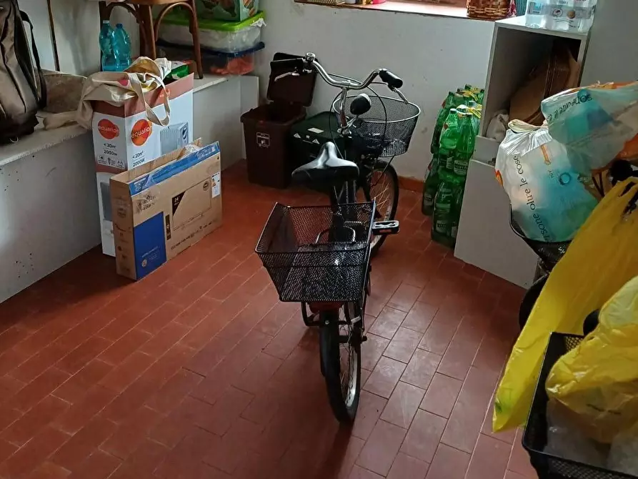 Immagine 19 di Appartamento in vendita  a Viareggio