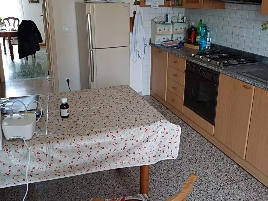 Immagine 13 di Appartamento in vendita  a Viareggio