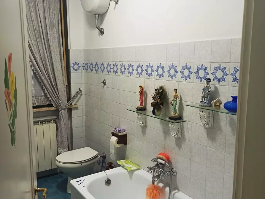 Immagine 11 di Appartamento in vendita  a Pisa