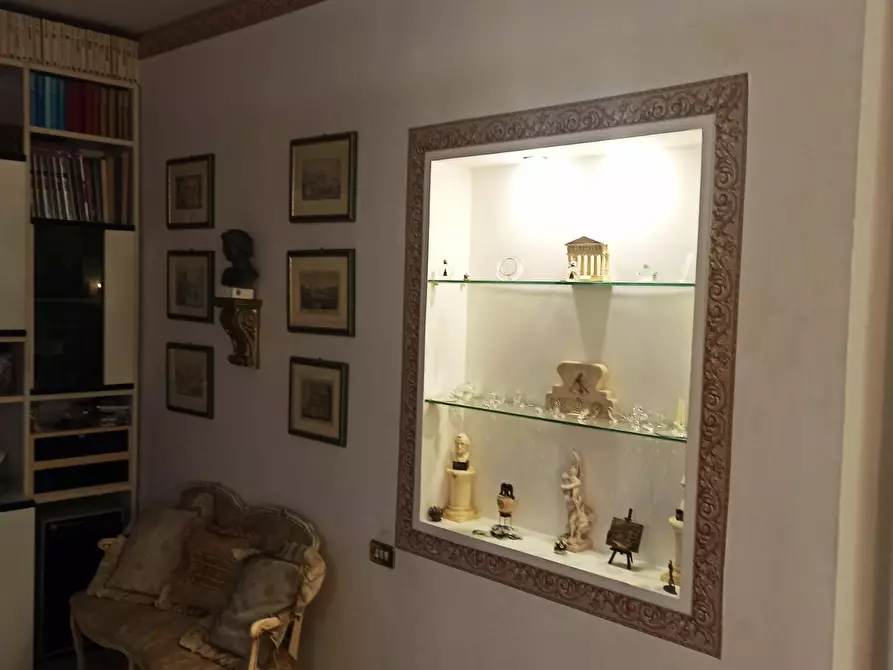 Immagine 12 di Appartamento in vendita  a Pisa