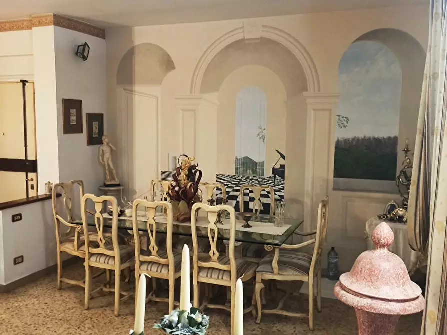 Immagine 2 di Appartamento in vendita  a Pisa