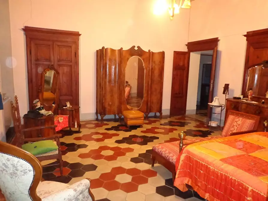 Immagine 32 di Villa in vendita  a Lucca