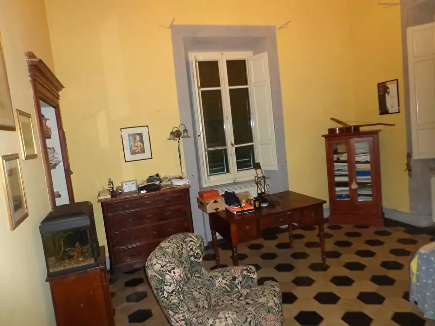 Immagine 40 di Villa in vendita  a Lucca