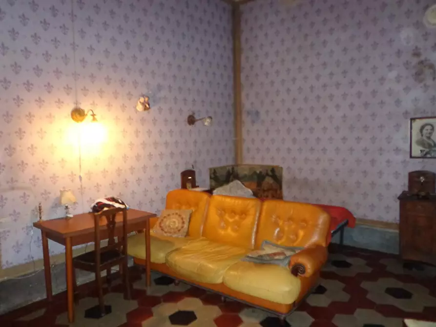 Immagine 28 di Villa in vendita  a Lucca