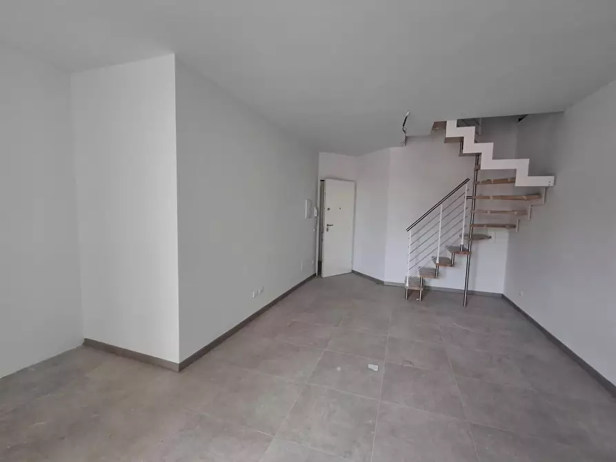 Immagine 6 di Appartamento in vendita  a Capraia E Limite