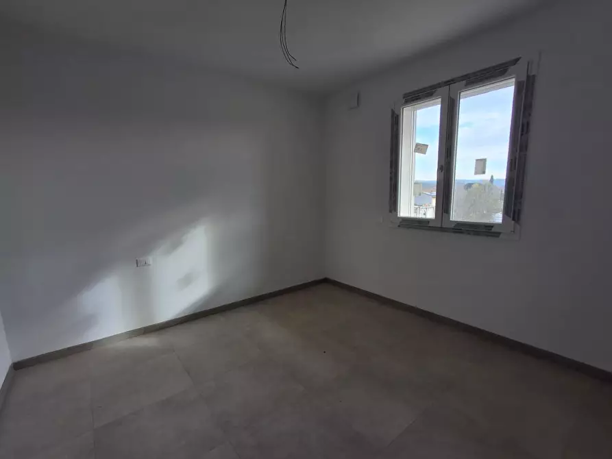 Immagine 5 di Appartamento in vendita  a Capraia E Limite