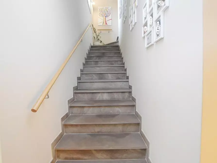 Immagine 16 di Casa bifamiliare in vendita  a Capannori