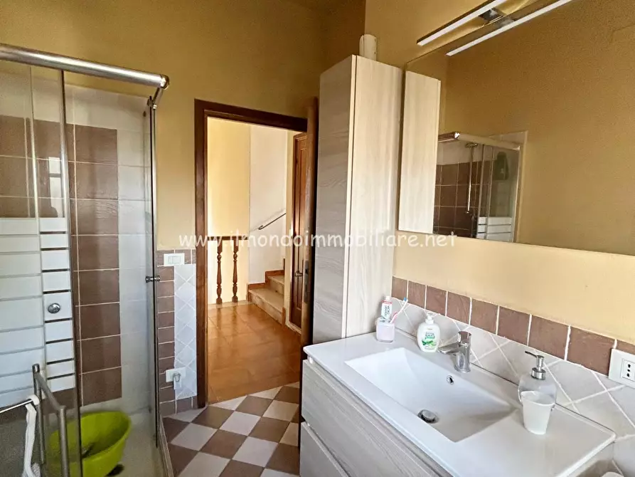 Immagine 11 di Porzione di casa in vendita  a Rosignano Marittimo