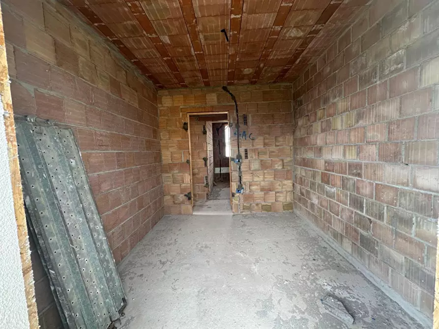 Immagine 9 di Casa bifamiliare in vendita  a Massa E Cozzile