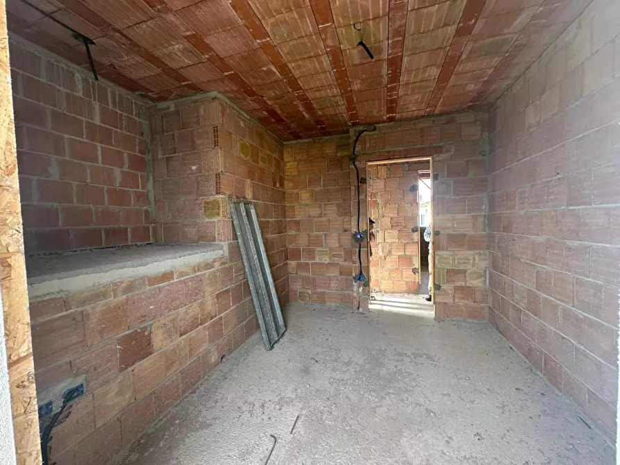 Immagine 8 di Casa bifamiliare in vendita  a Massa E Cozzile