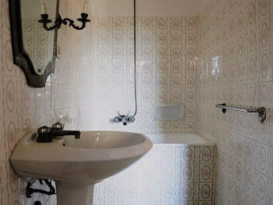 Immagine 21 di Appartamento in vendita  a Casole D'elsa