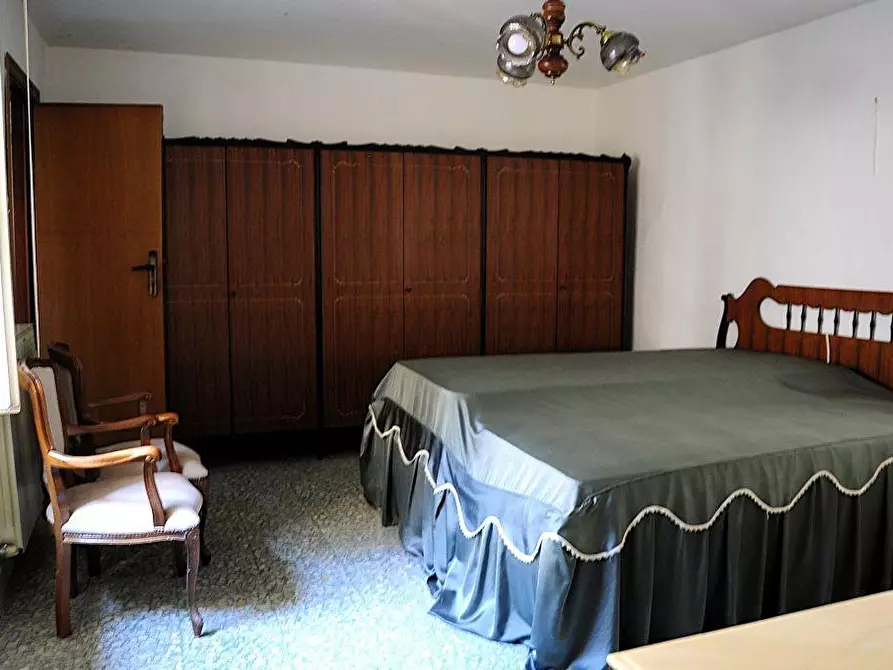 Immagine 11 di Appartamento in vendita  a Casole D'elsa