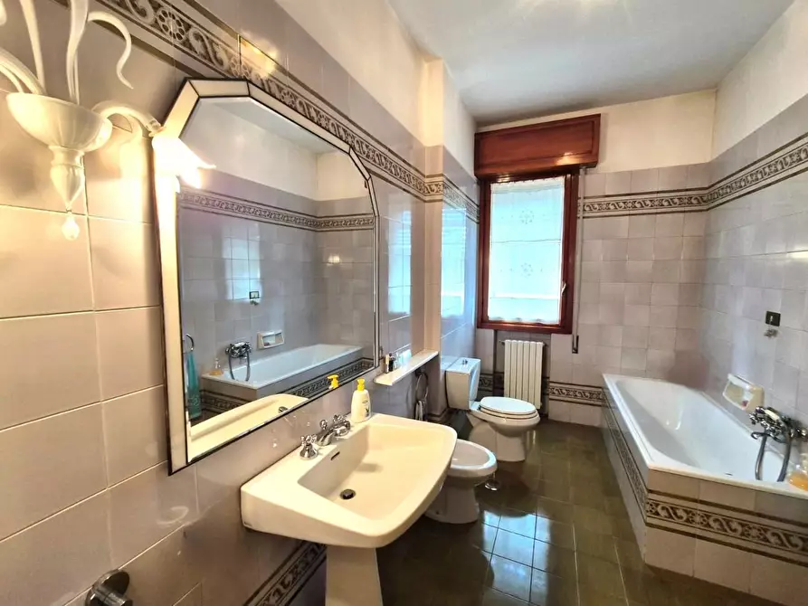 Immagine 17 di Appartamento in vendita  a Fucecchio