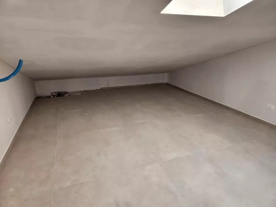 Immagine 16 di Villetta a schiera in vendita  a Castelfranco Di Sotto