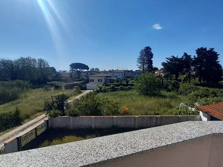 Immagine 3 di Appartamento in affitto  a Camaiore