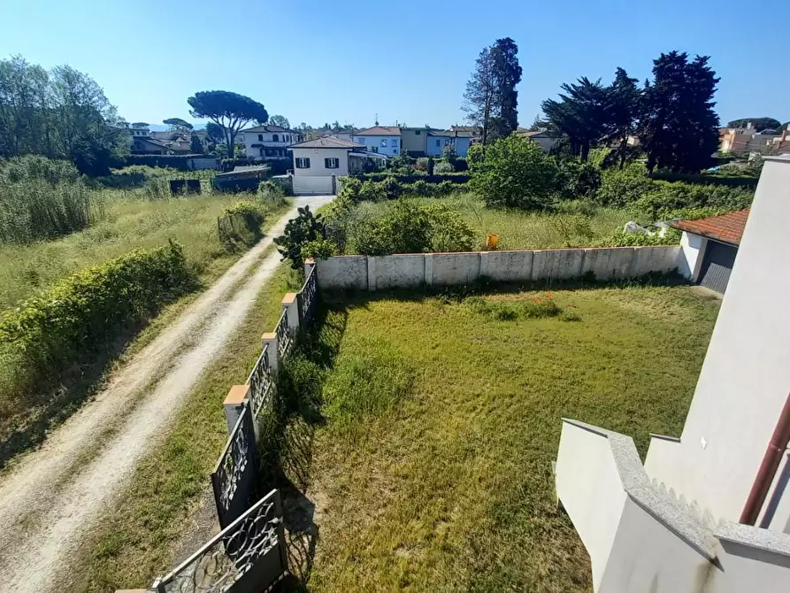 Immagine 5 di Appartamento in affitto  a Camaiore