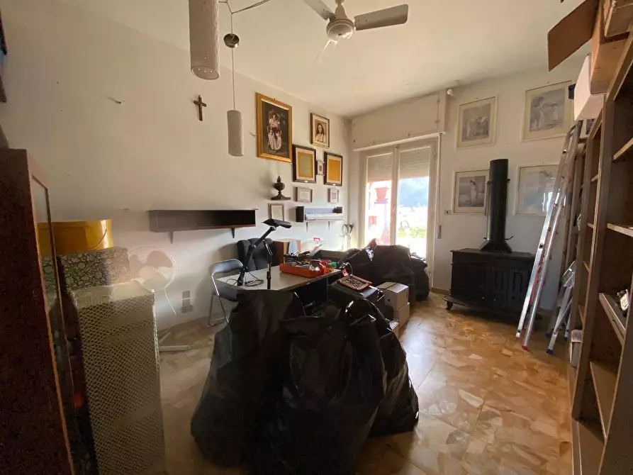 Immagine 16 di Appartamento in vendita  a Massa