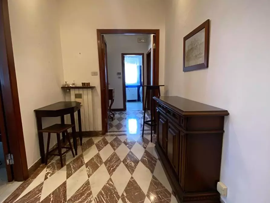 Immagine 6 di Appartamento in vendita  a Massa