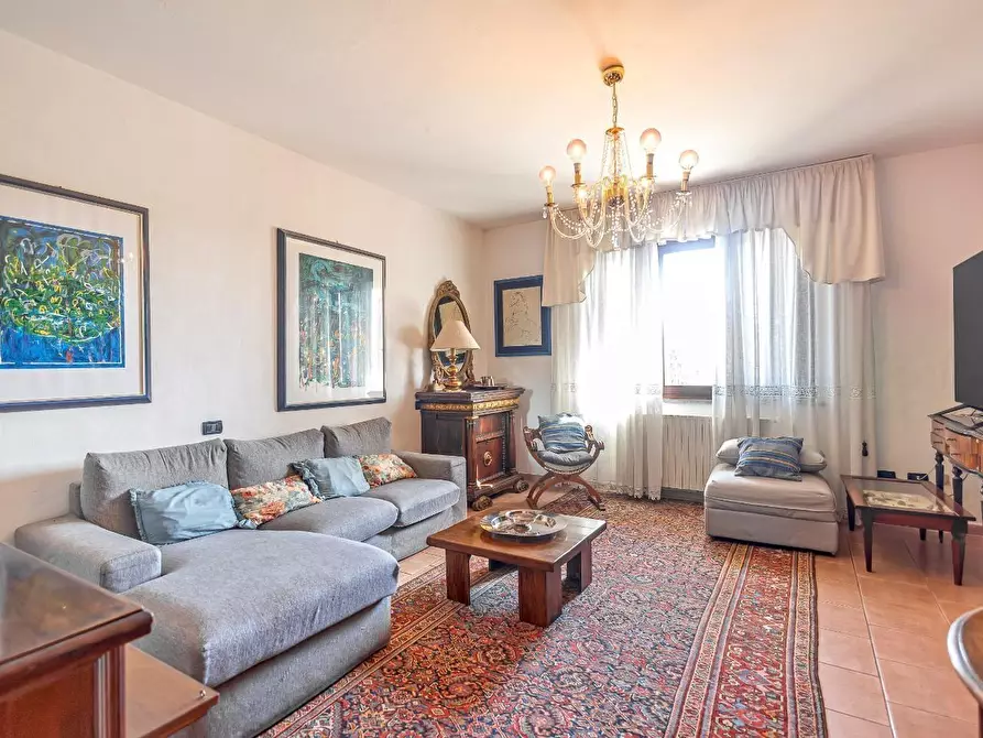 Immagine 4 di Appartamento in vendita  a Santa Maria A Monte