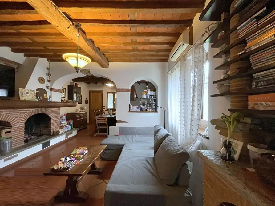 Immagine 16 di Casa indipendente in vendita  a Camaiore