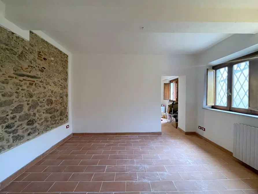 Immagine 4 di Casa indipendente in vendita  a Camaiore