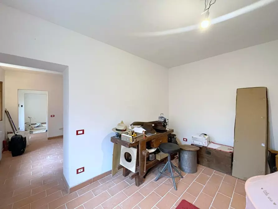 Immagine 9 di Casa indipendente in vendita  a Camaiore