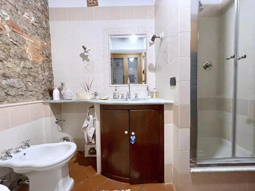 Immagine 30 di Casa indipendente in vendita  a Camaiore