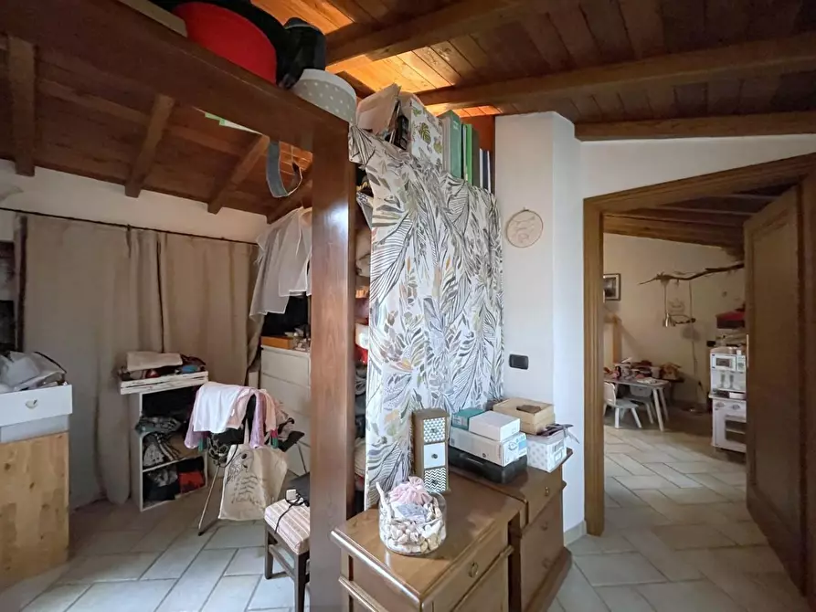 Immagine 37 di Casa indipendente in vendita  a Camaiore