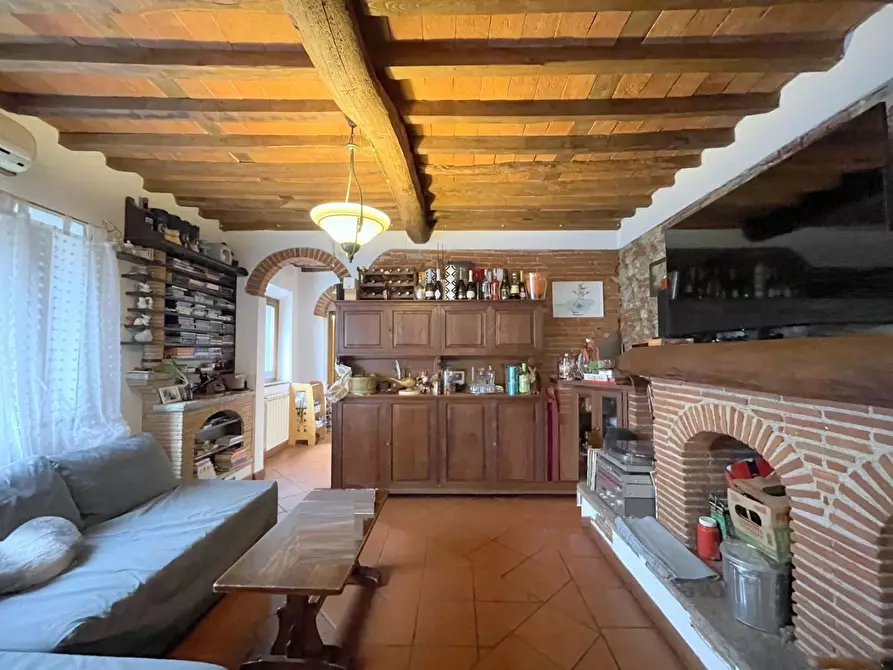 Immagine 22 di Casa indipendente in vendita  a Camaiore