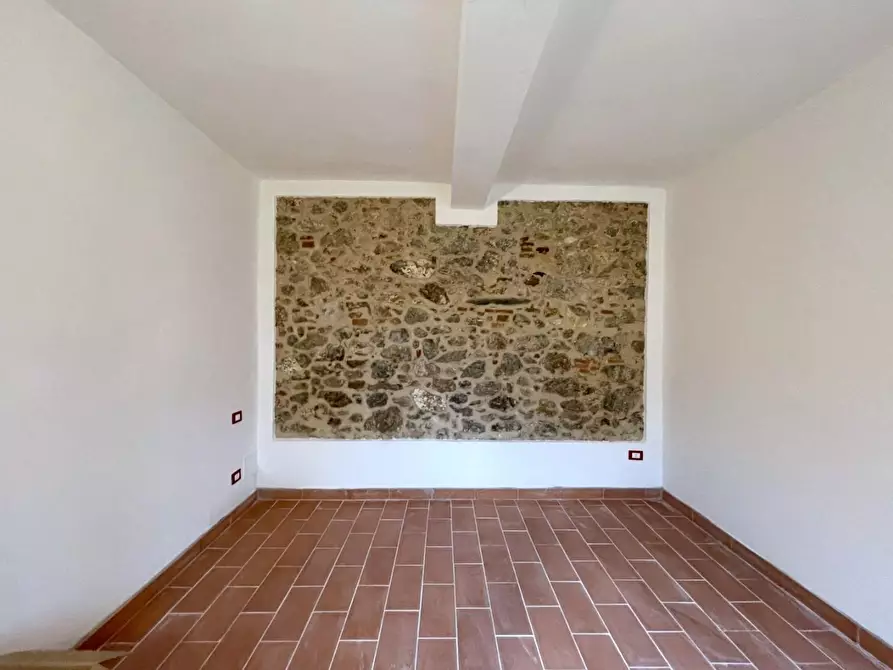 Immagine 5 di Casa indipendente in vendita  a Camaiore