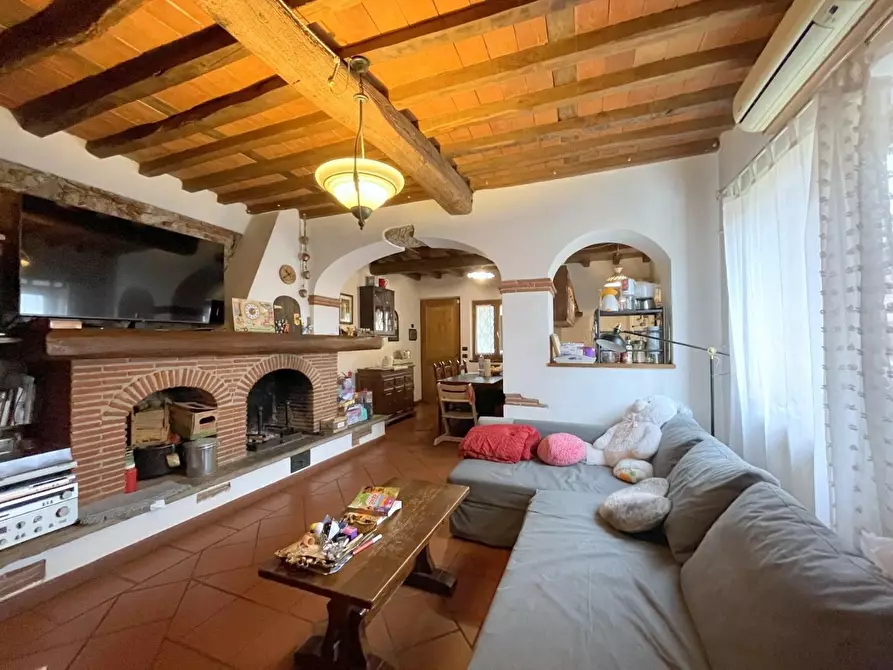 Immagine 53 di Casa indipendente in vendita  a Camaiore