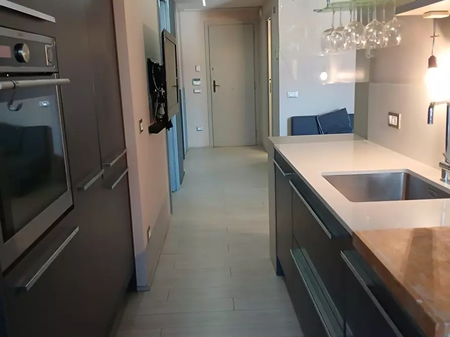 Immagine 13 di Appartamento in affitto  a Pisa