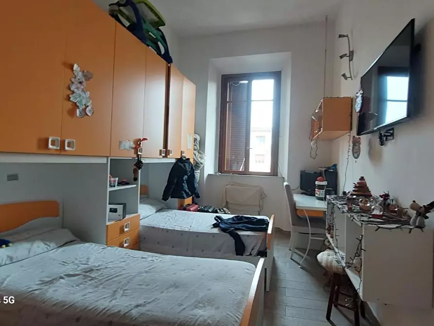 Immagine 10 di Appartamento in vendita  a Livorno