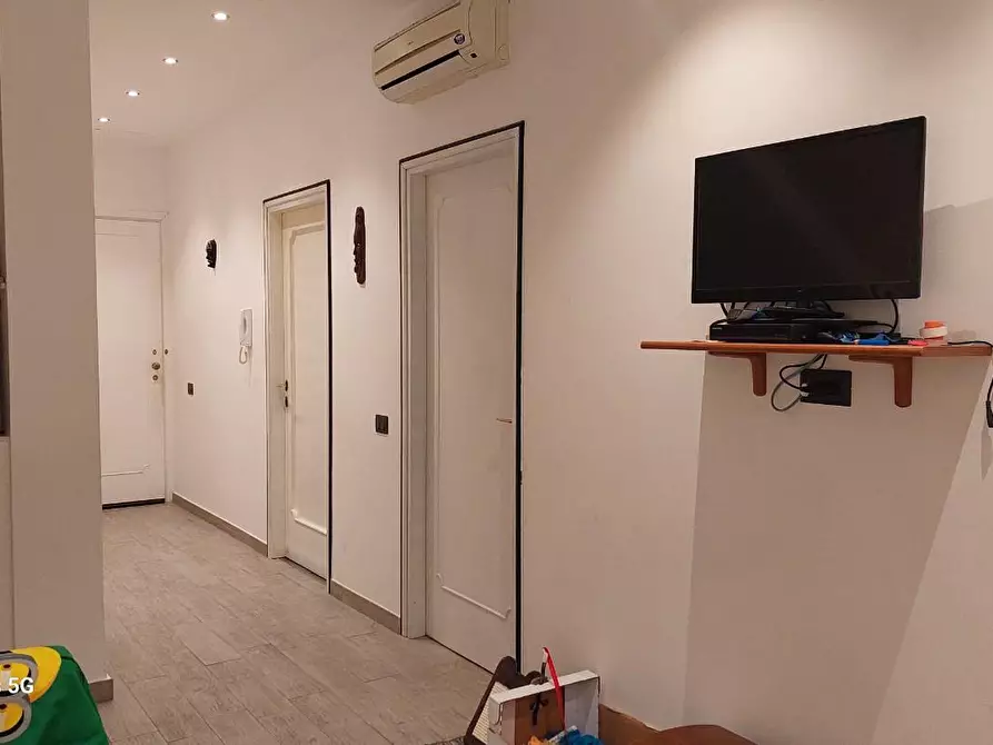 Immagine 17 di Appartamento in vendita  a Livorno