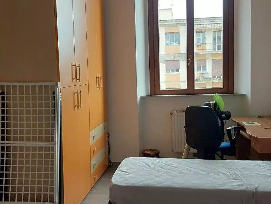 Immagine 13 di Appartamento in vendita  a Livorno